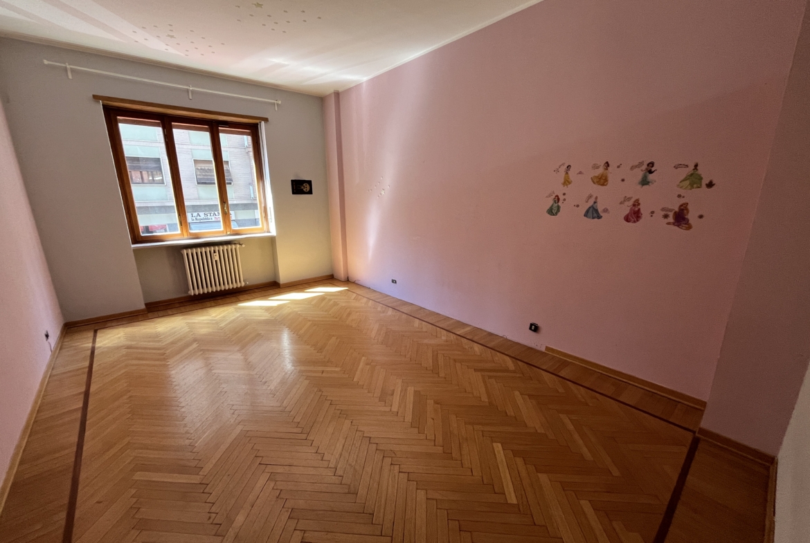 Appartamento in stabile signorile | Zona Santa Rita