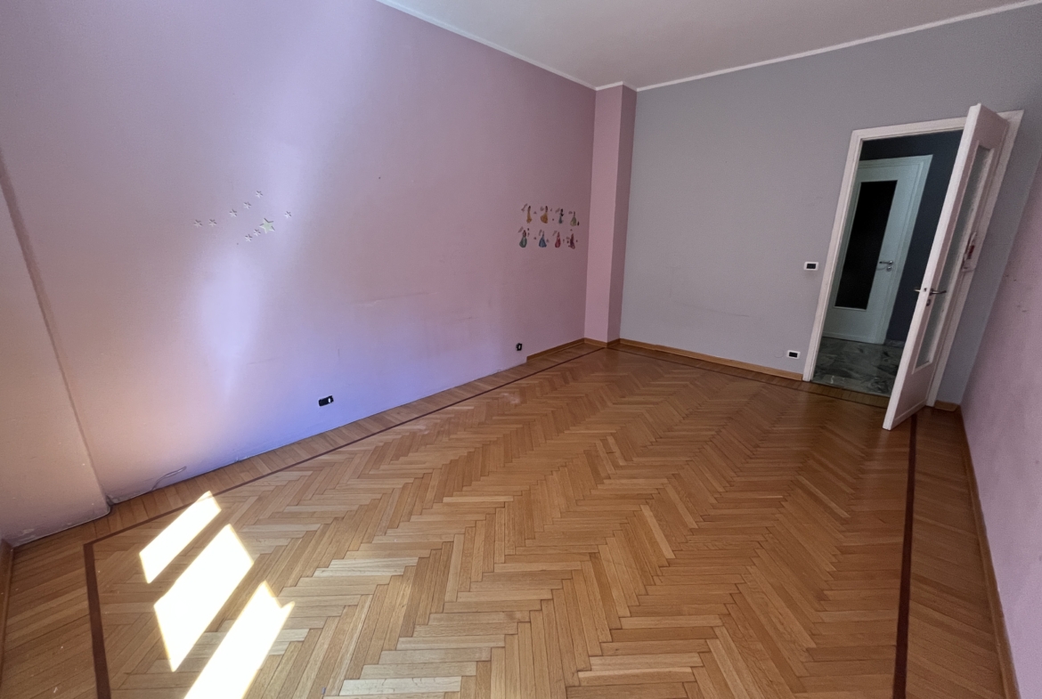 Appartamento in stabile signorile | Zona Santa Rita