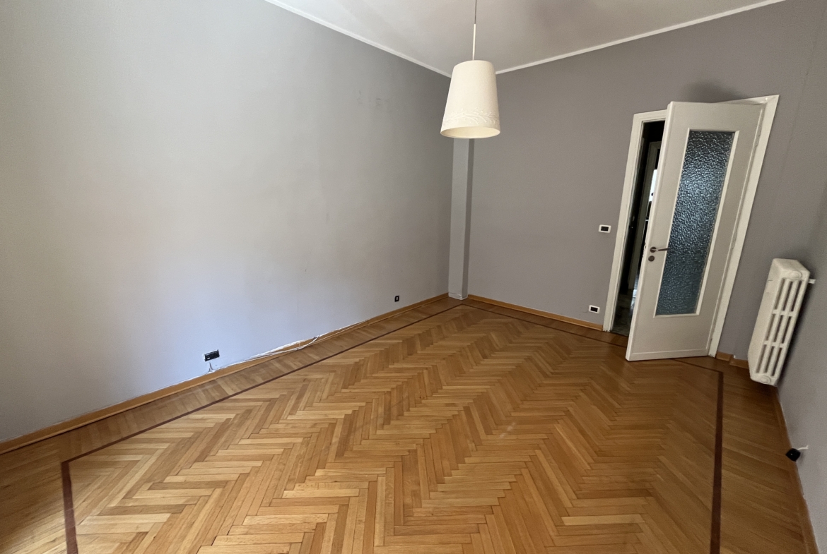 Appartamento in stabile signorile | Zona Santa Rita