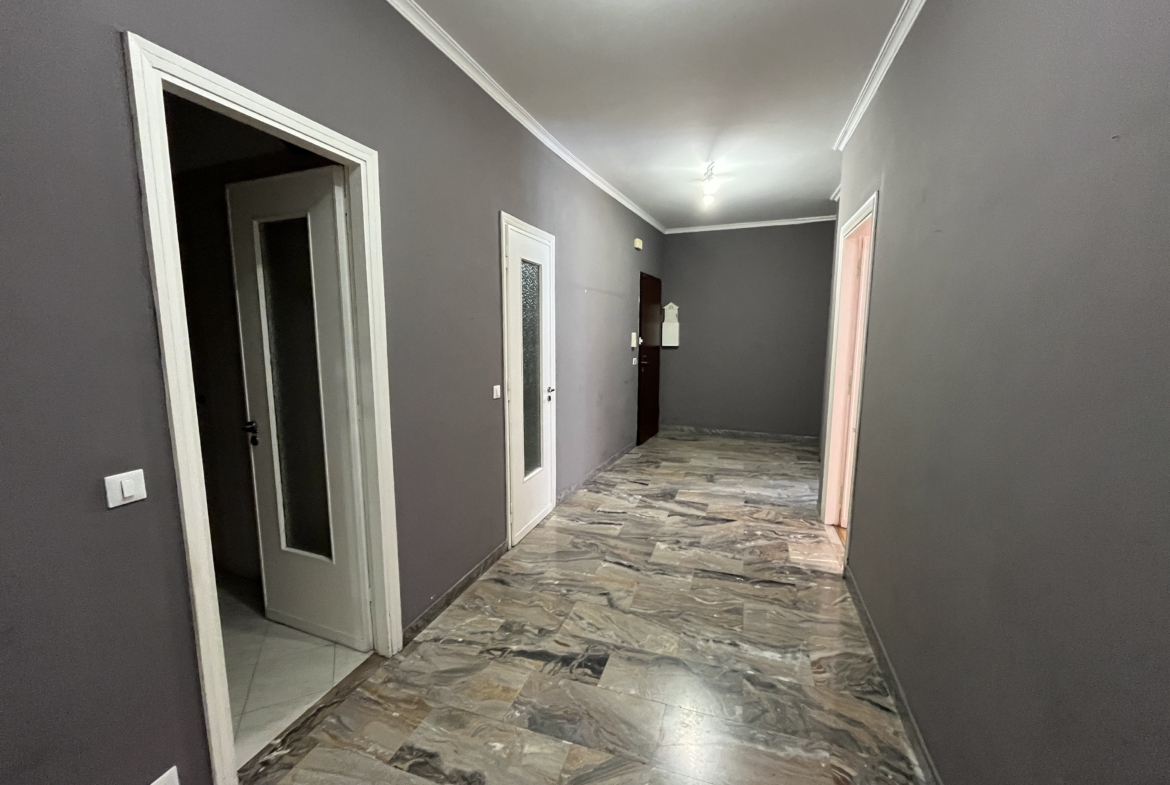 Appartamento in stabile signorile | Zona Santa Rita